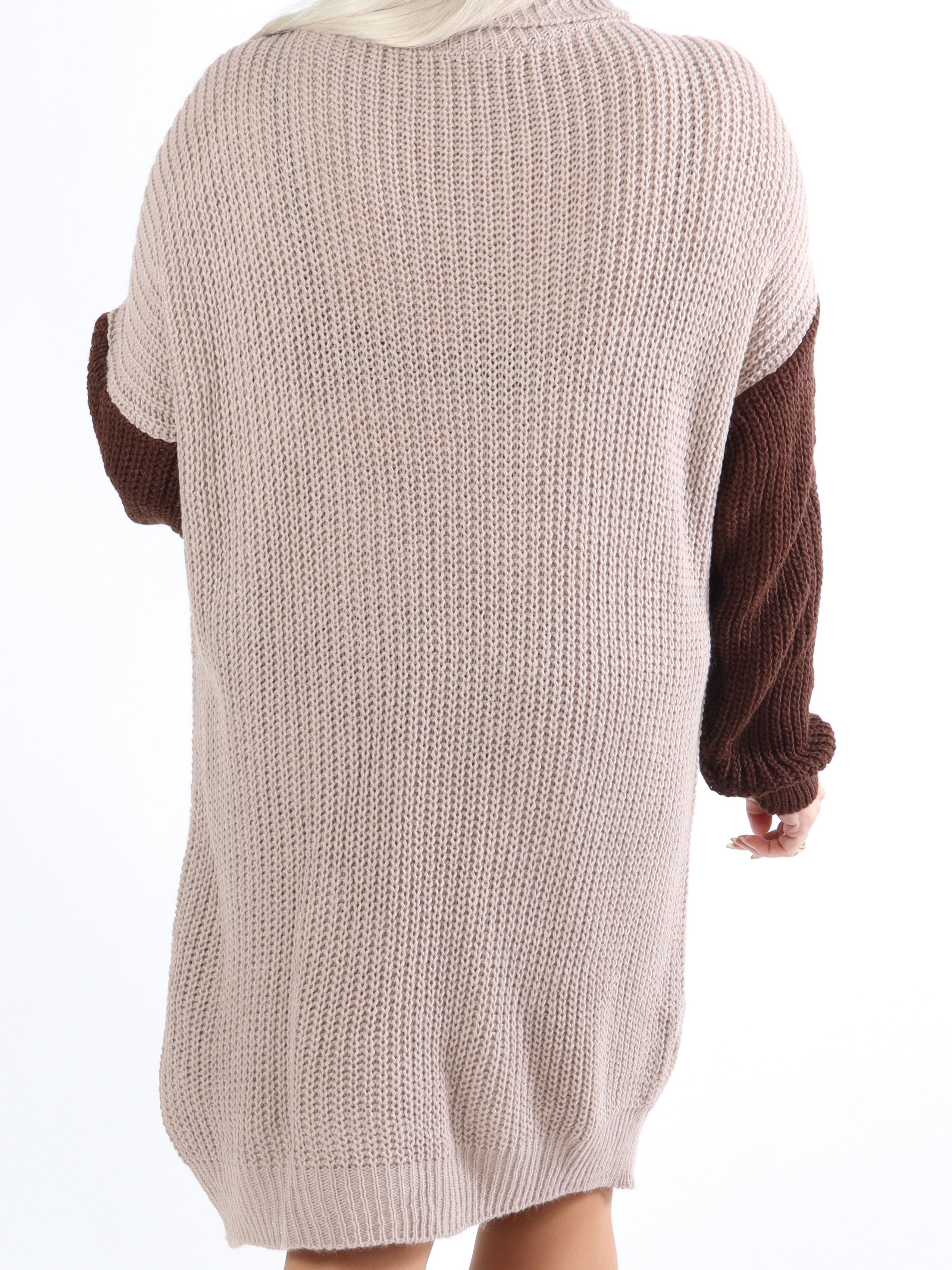 Tenna - Tvåfärgad plus size-klänning i kabelstickning - Black